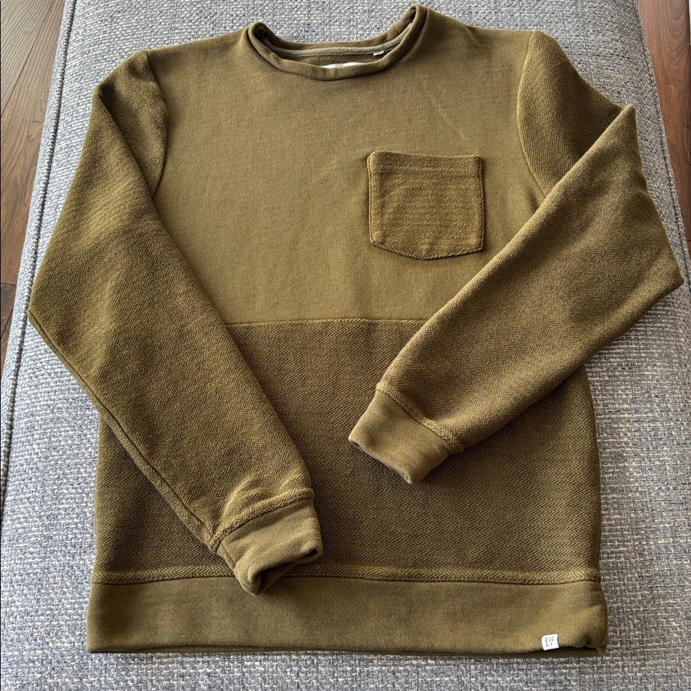 Olive Green Men's Pocket Sweatshirt